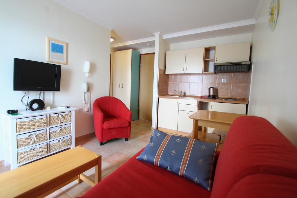 Aparthotel Castrum Novum Novigrad Istria 객실 사진