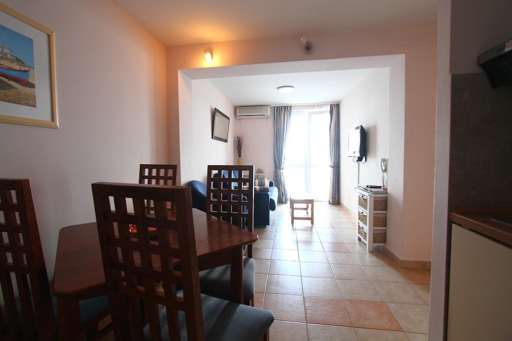 Aparthotel Castrum Novum Novigrad Istria 객실 사진